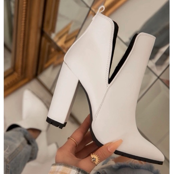 Brand New in the box! White Ankle High Block Chunky Heel Booties - Picture 3 of 13